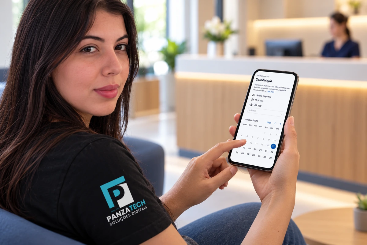 Profissional Panzatech apresentando a agenda no celular